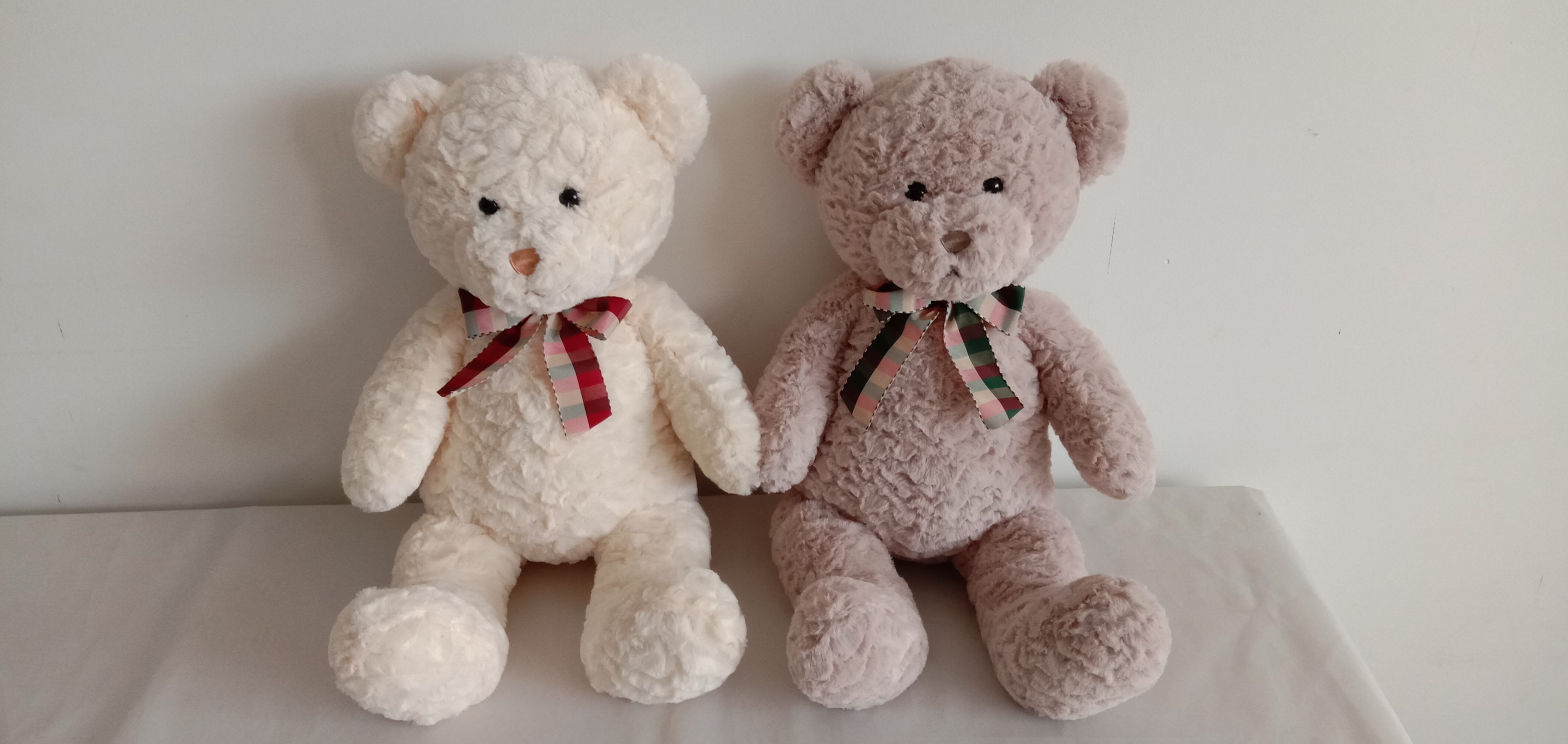 Bear w/ ribbon