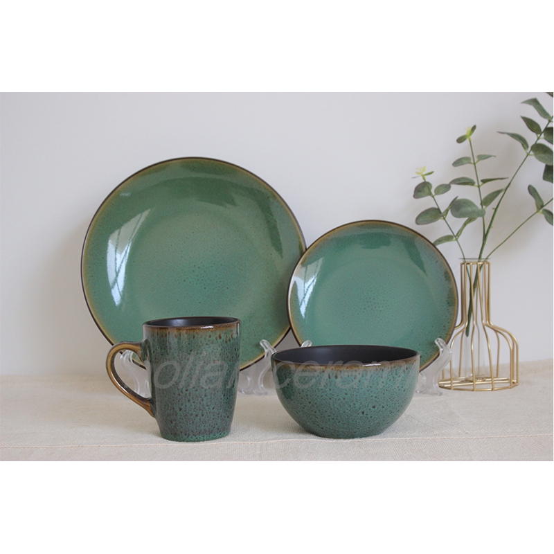 Reactive glaze