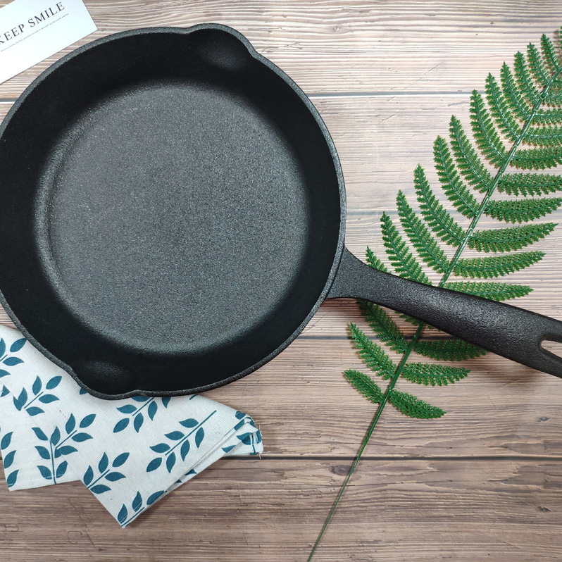 Cast iron frypan