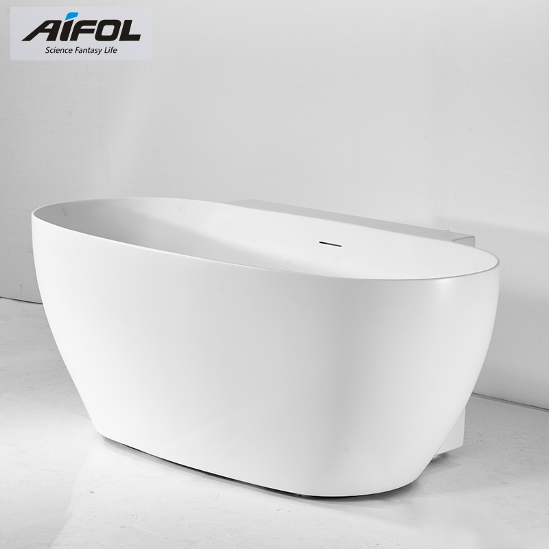 Free standing bathtub