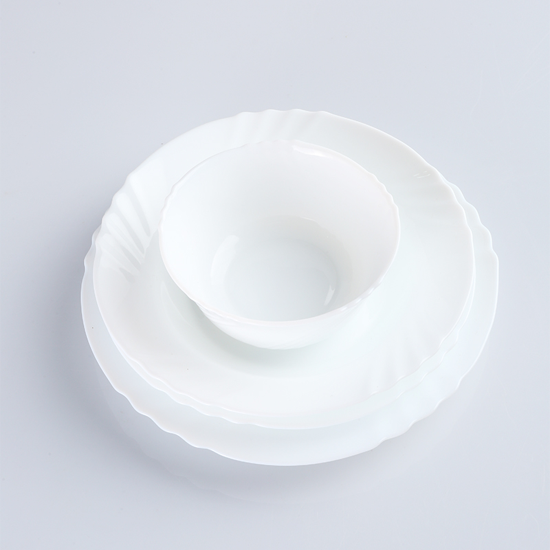 Opal porcelain glass plate
