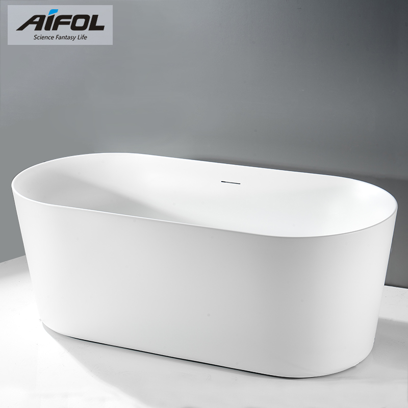 Free standing bathtub