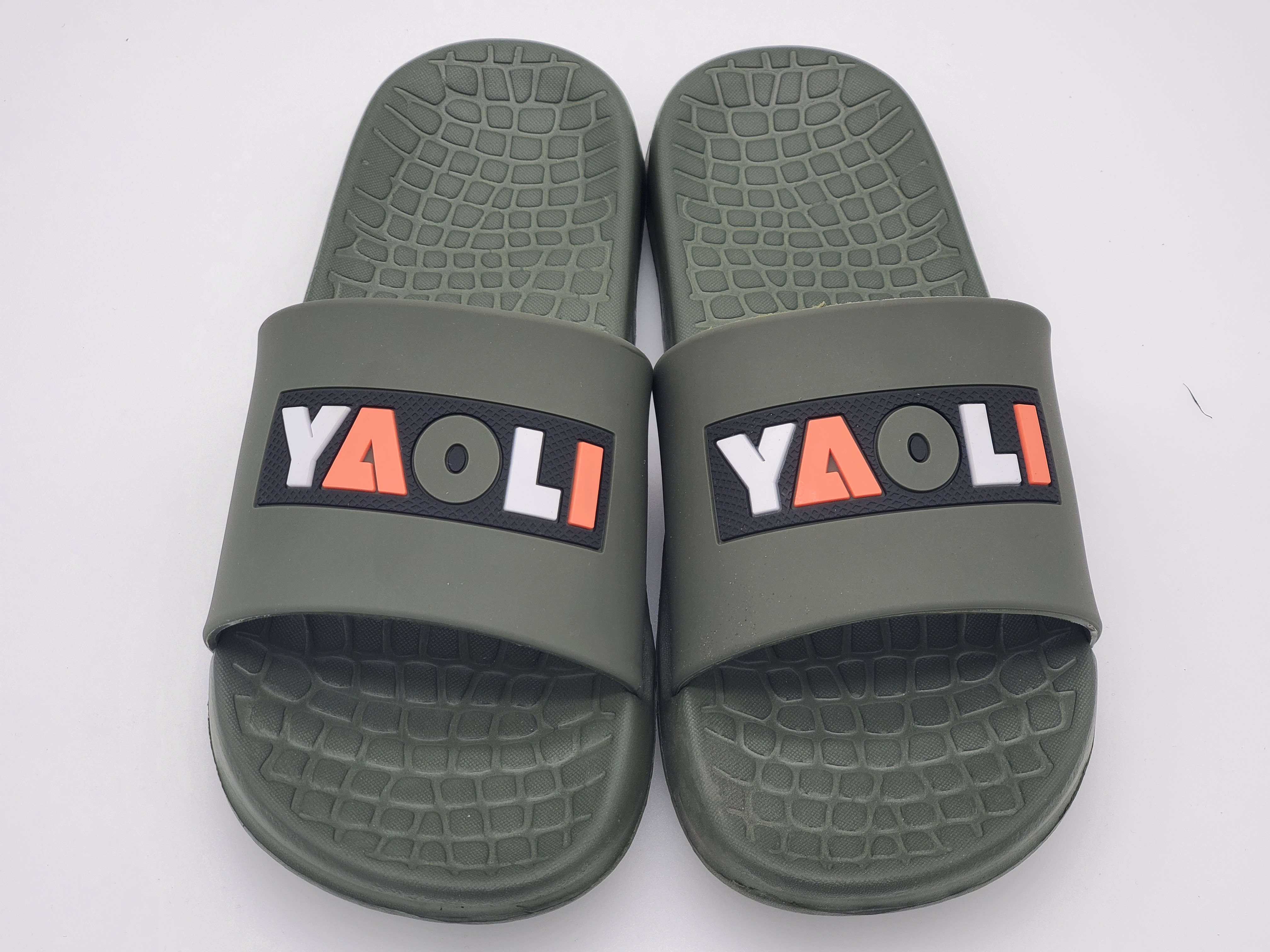 Men's slipper