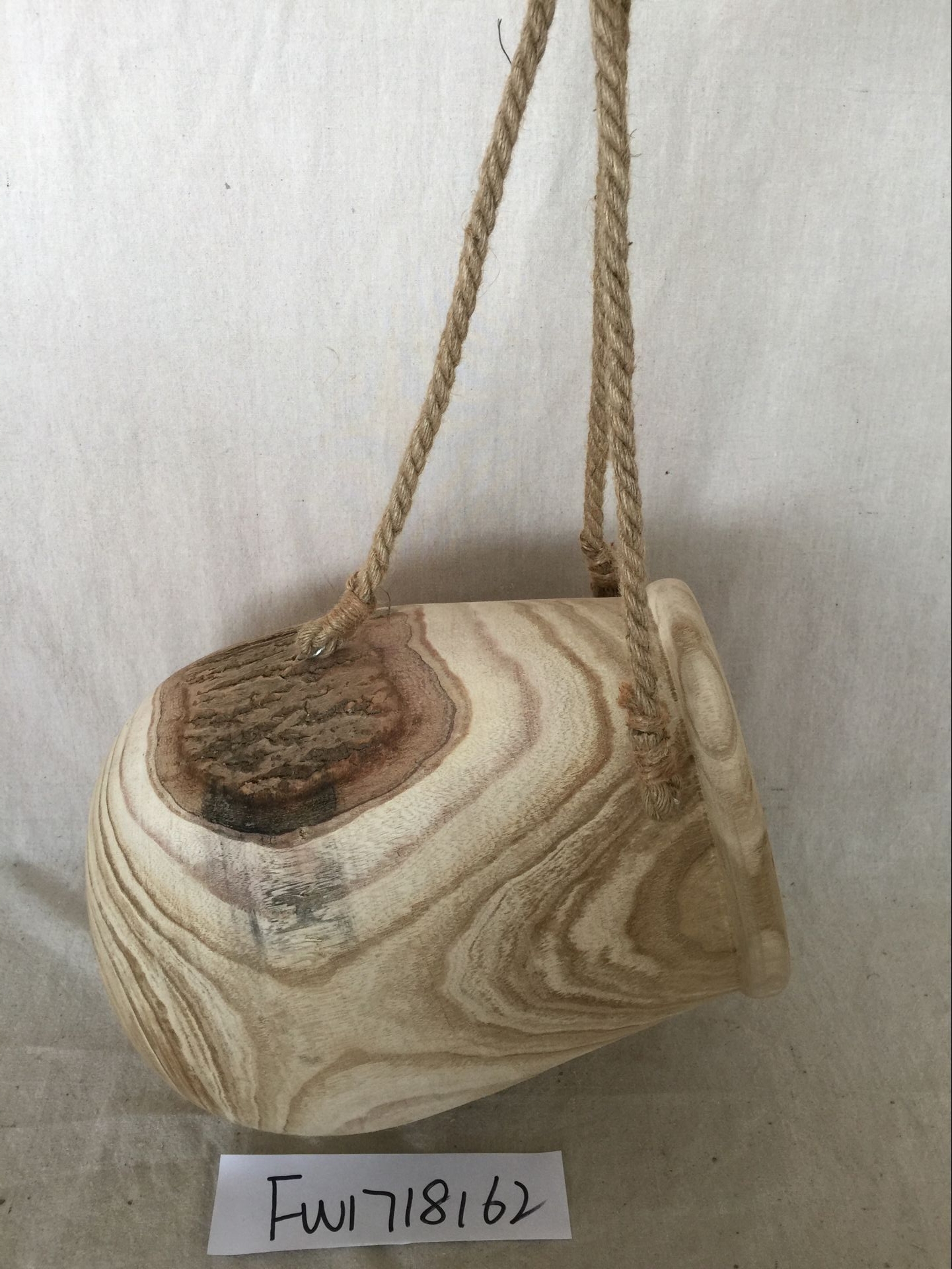 wooden pot