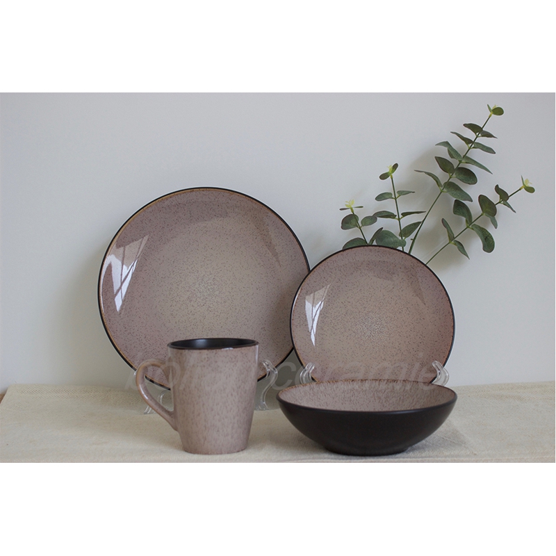Reactive dinnerware