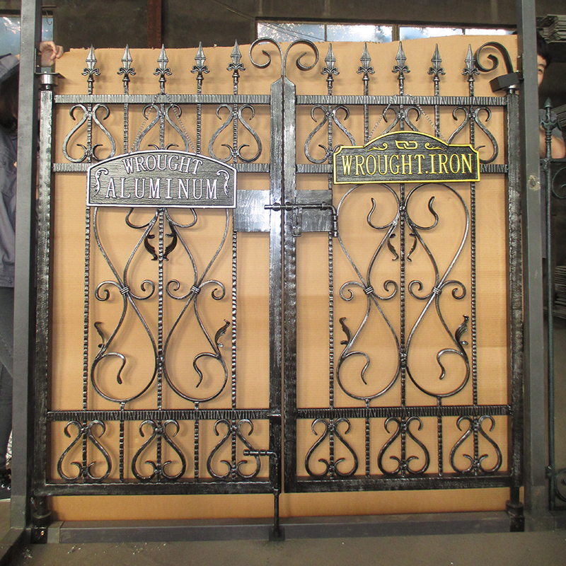 Gate