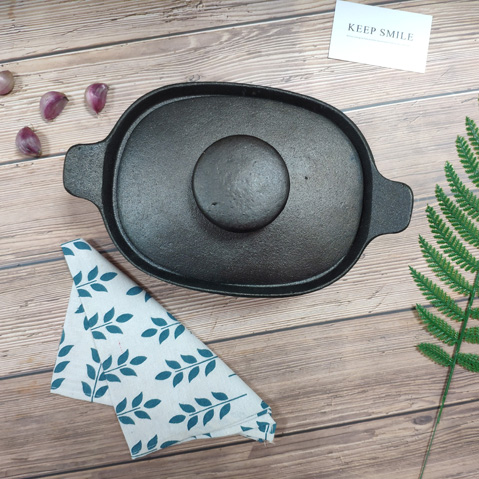 Cast iron oval casserole