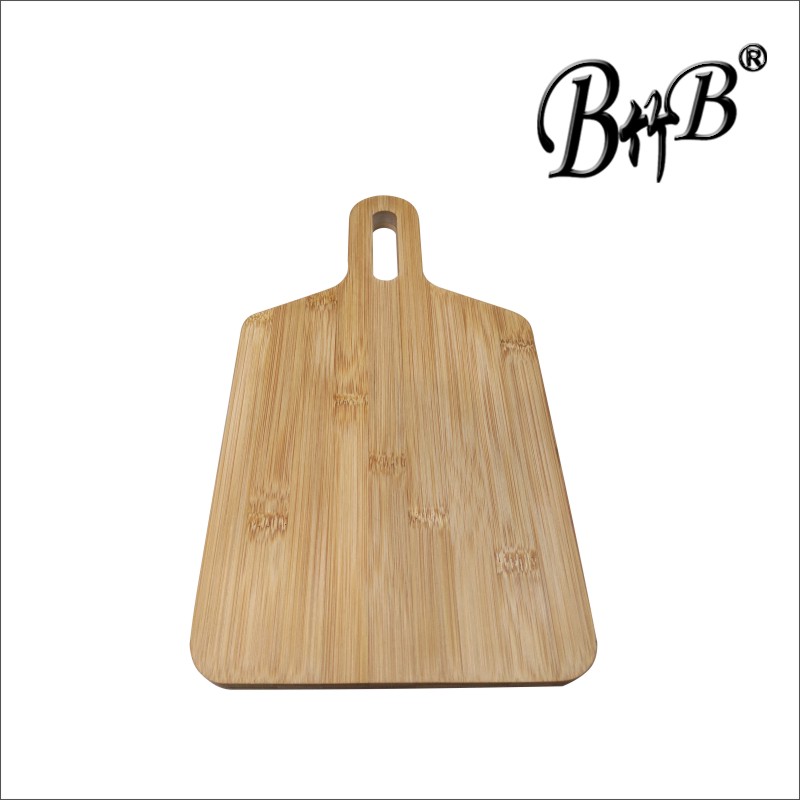 Bamboo cutting board / chopping board
