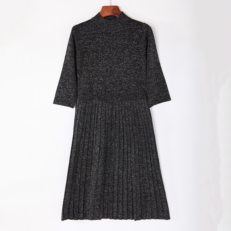 Women‘s half neck knitted dress’