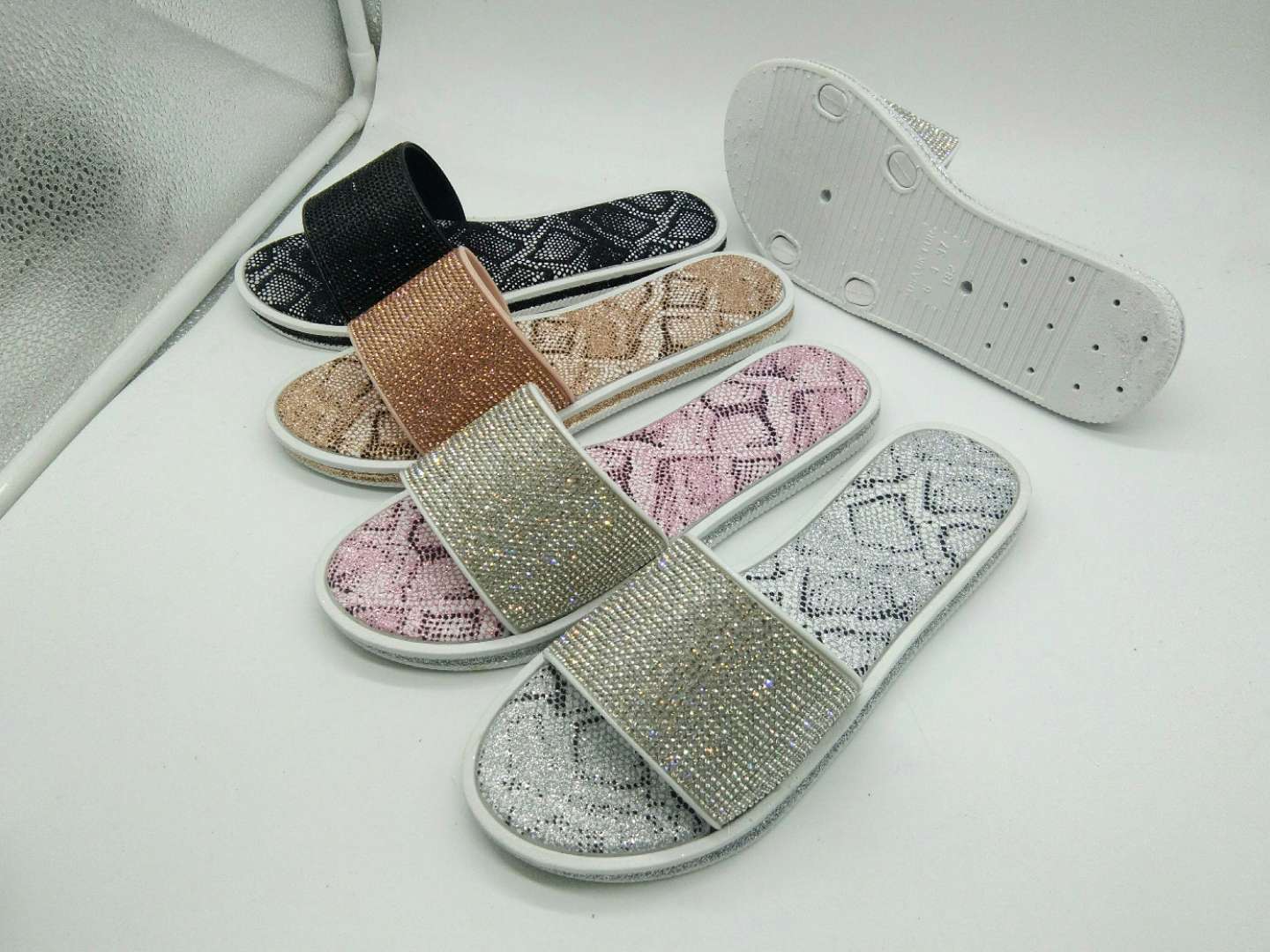 Women's Diamond slippers