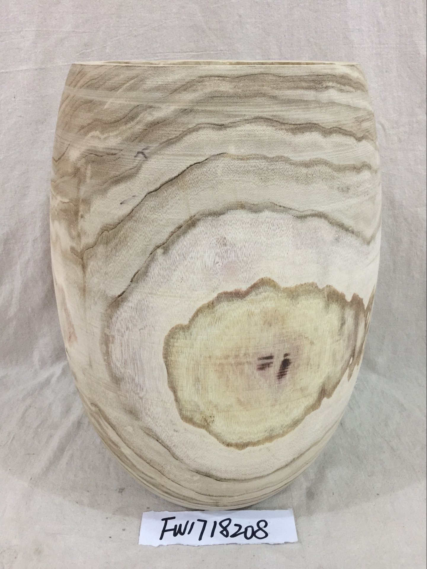 wooden pot