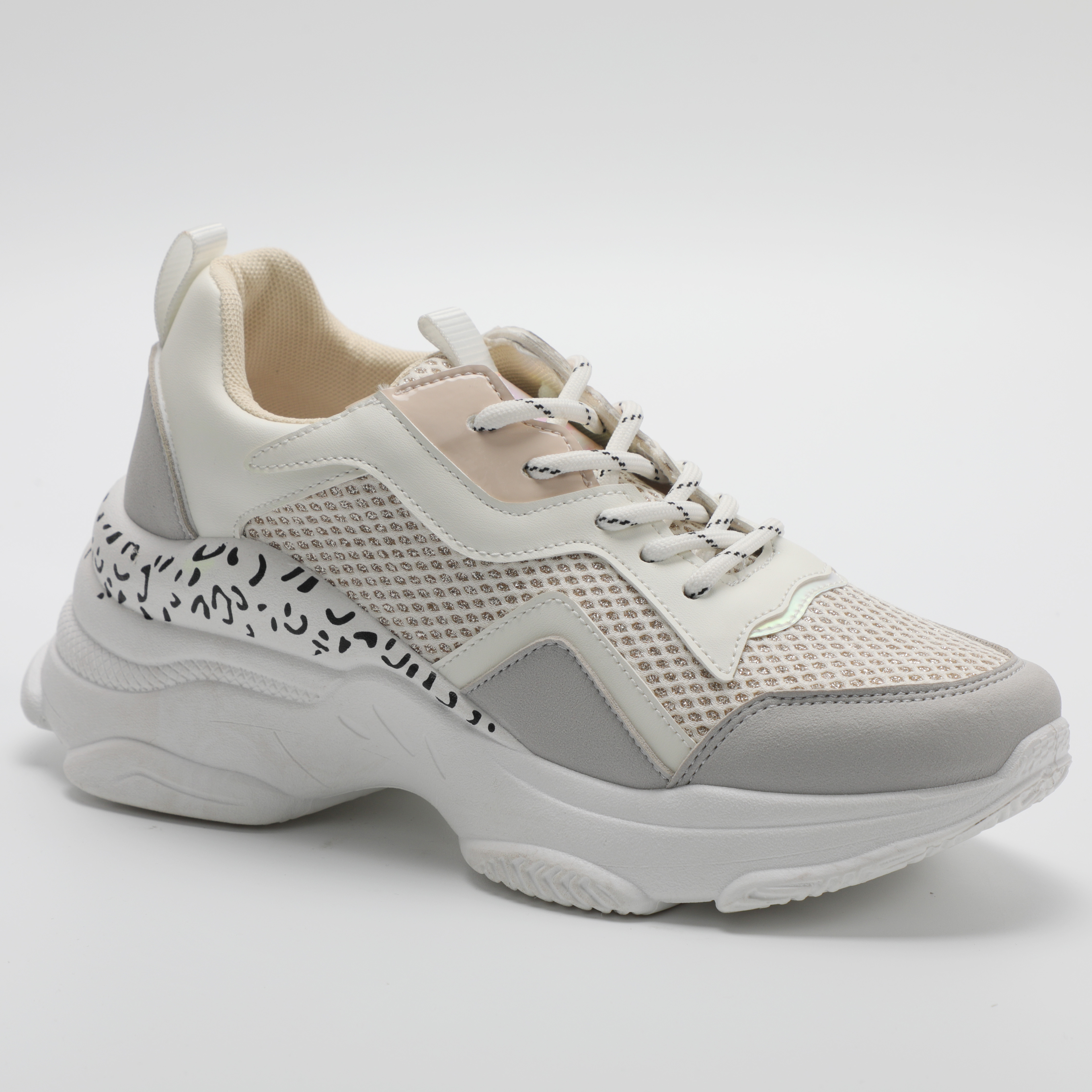 Injection Sneaker
