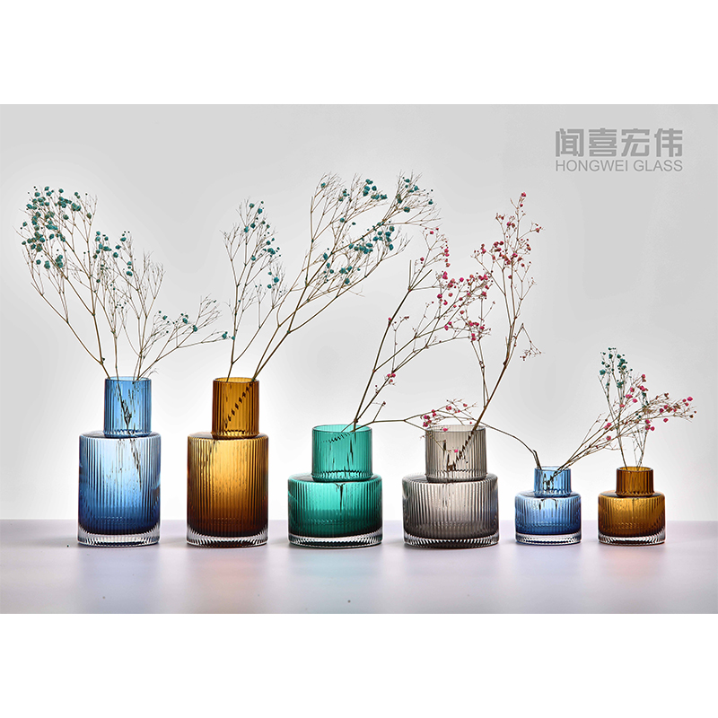 color vase