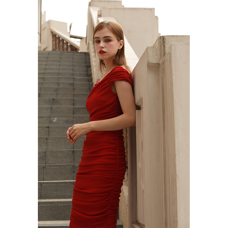 Women's off shoulder pleat dress