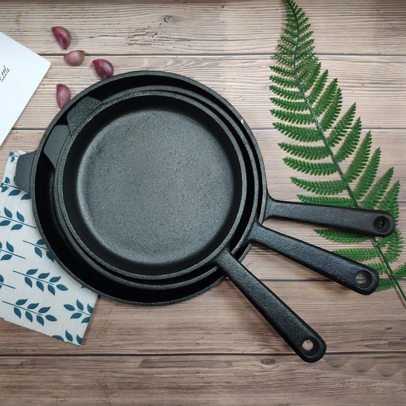 cast iron frypan