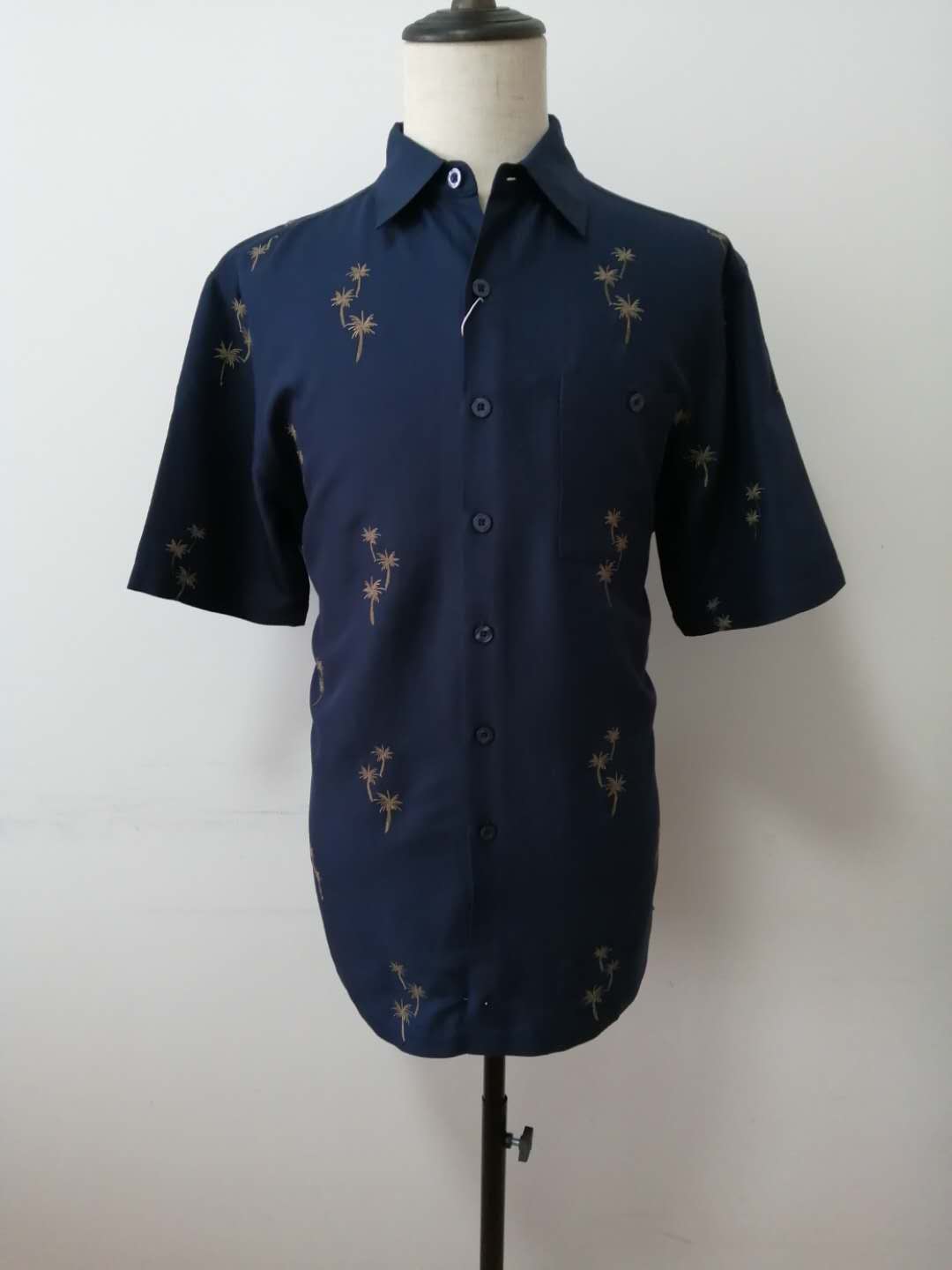 Mens woven rayon Hawaii style shirt