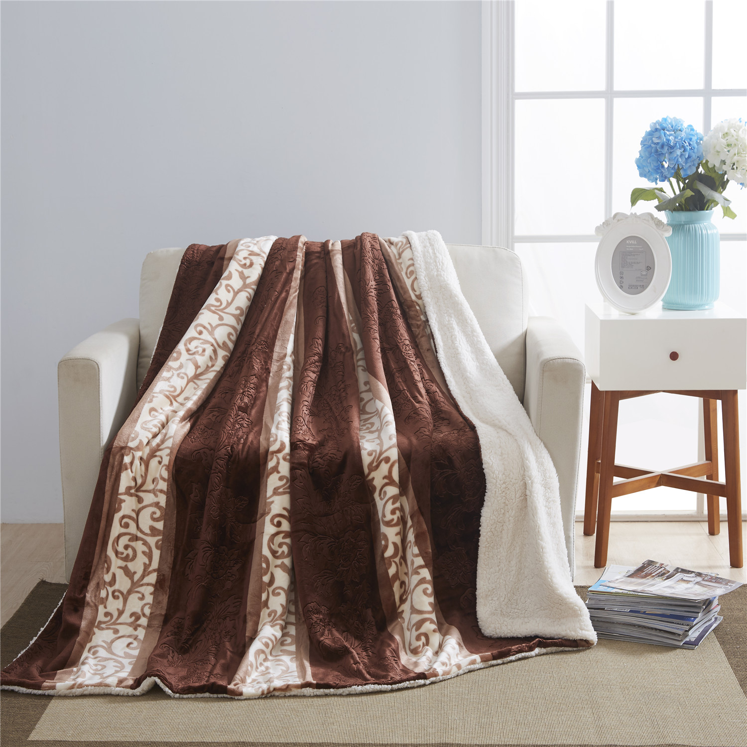 Comfortable and soft printed and embossed flannel double layer blanket