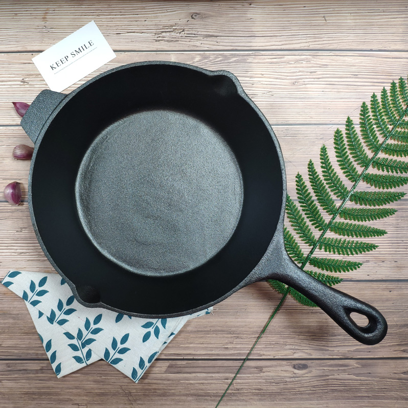 Cast iron fryer wok