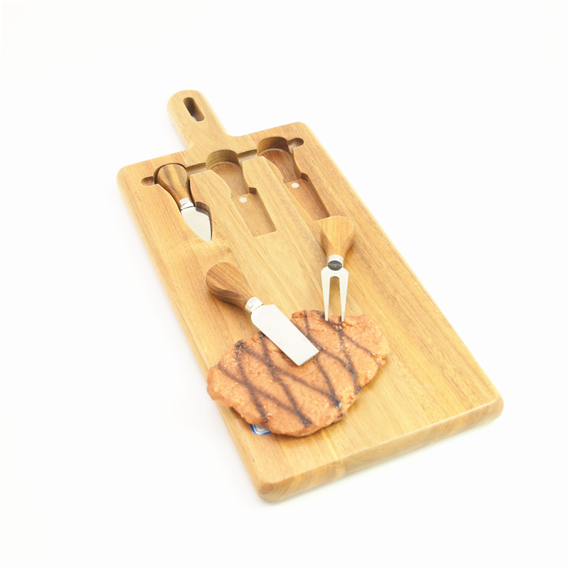 The acacia wood cheese board