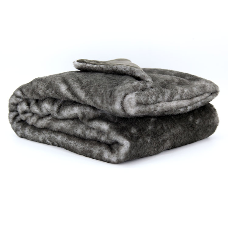 Discharge Print Rabbti Fur Blanket