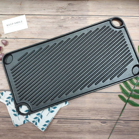 Cast iron reversible griddle