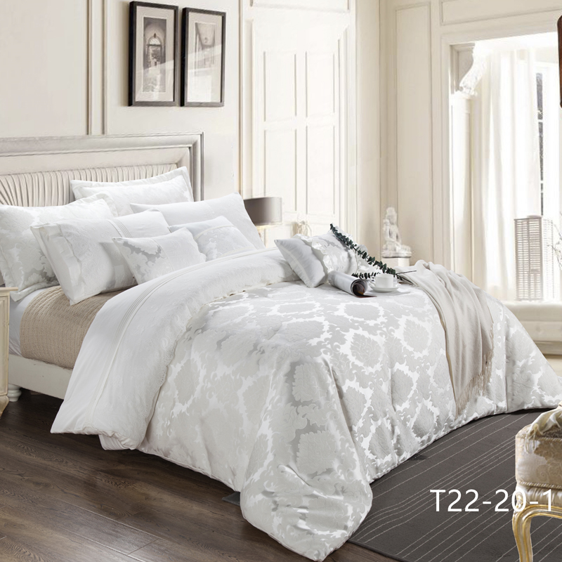 8pcs Jacquard Microfiber Embroidery Lace Comforter Set