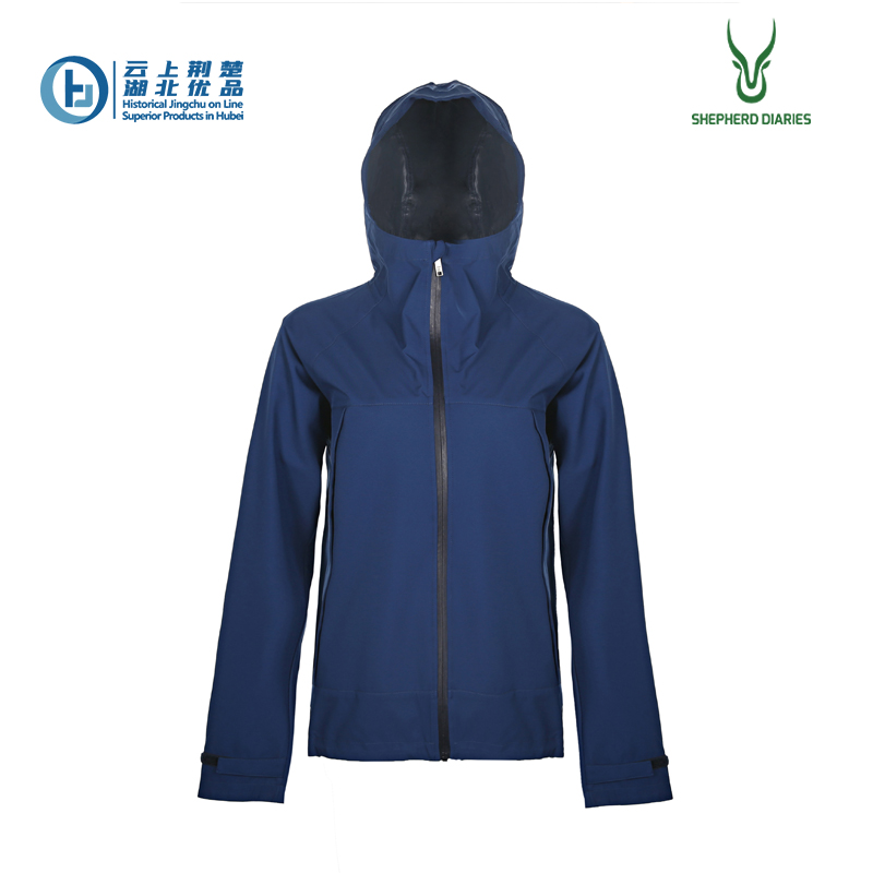 Women's hooded functional 2.5 layer jacket