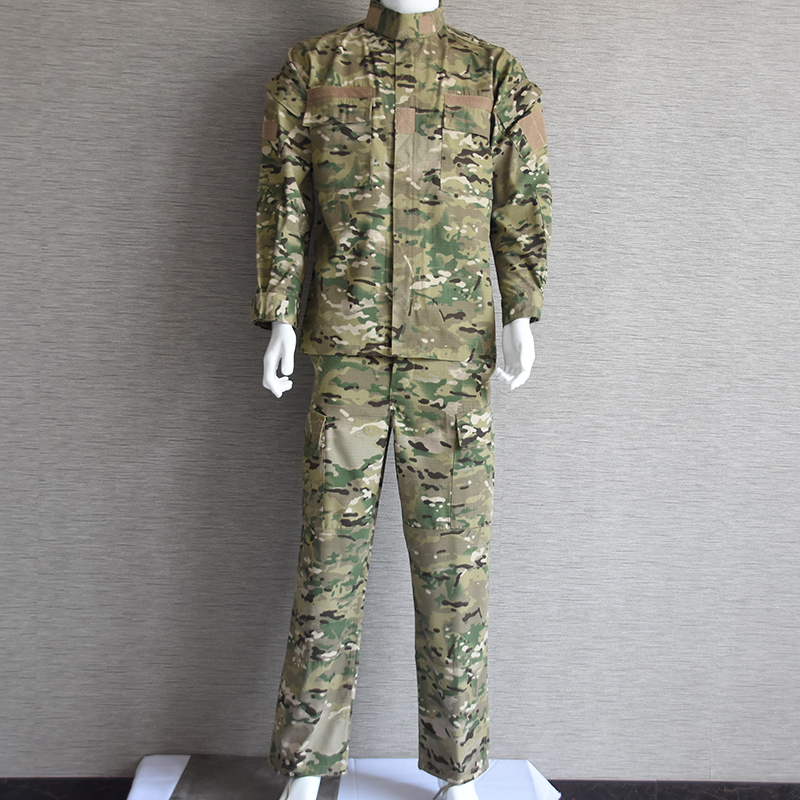 Camouflage clothing