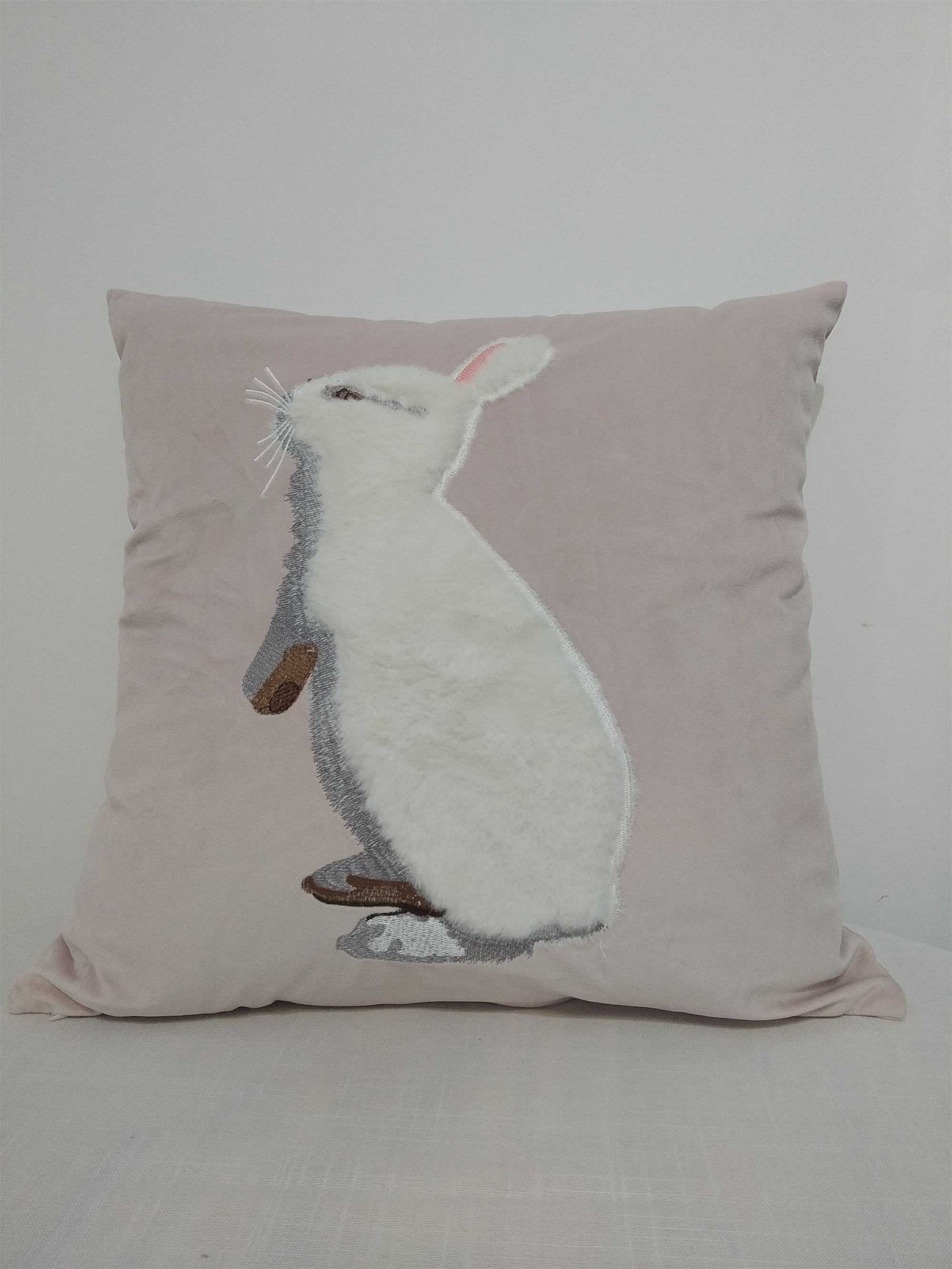 Applique embrodery cushion