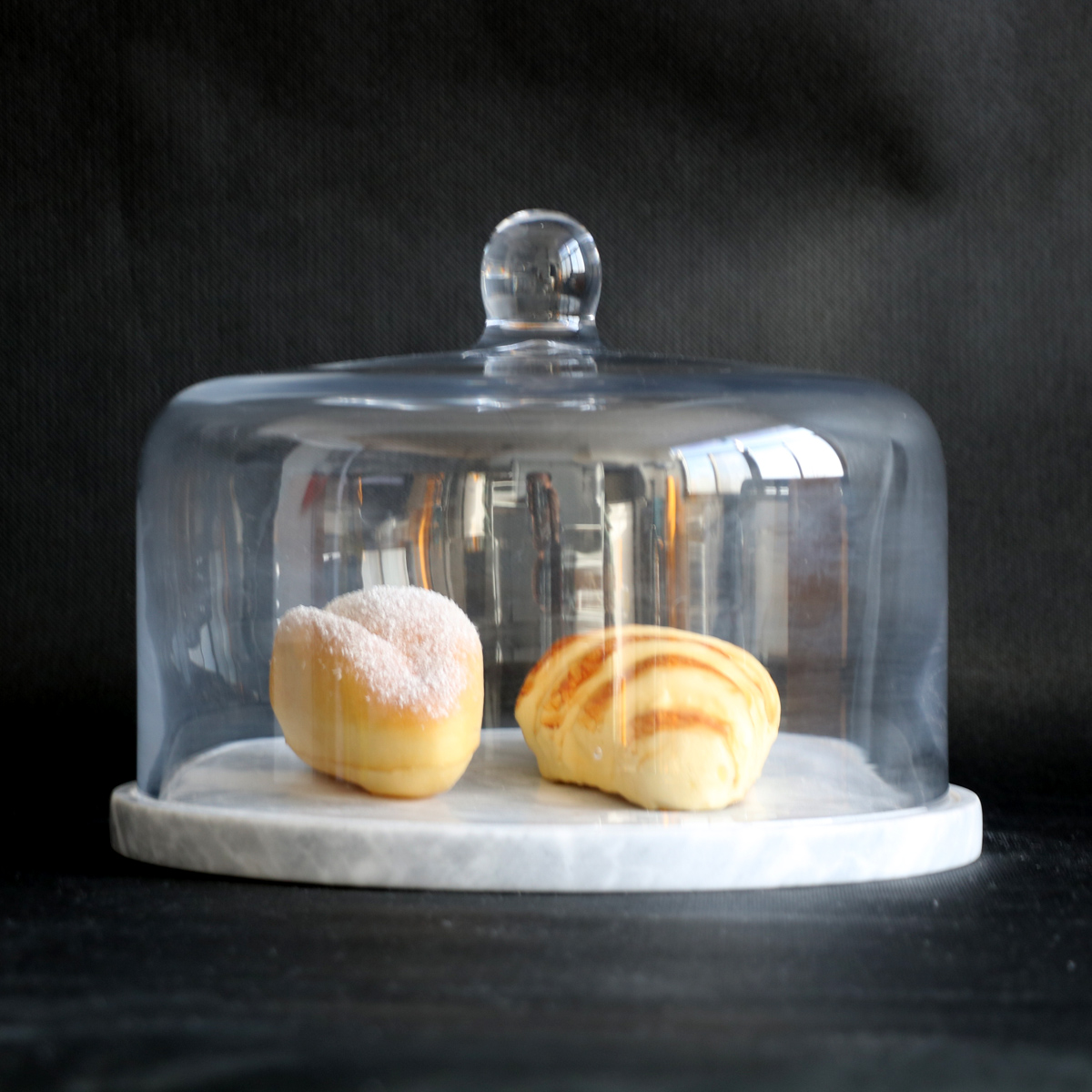CAKE stand with glass dome