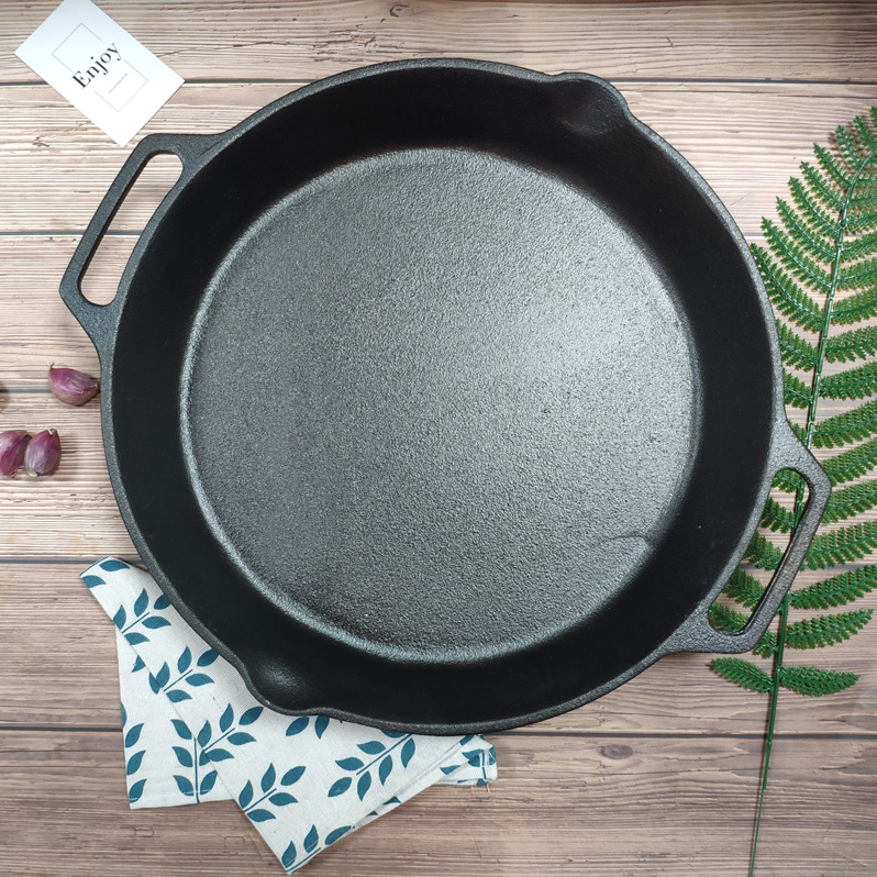 Cast iron frypan