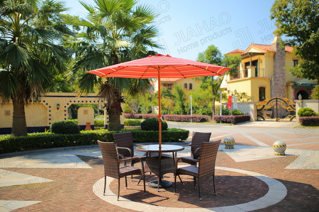 270-8 Market Umbrella