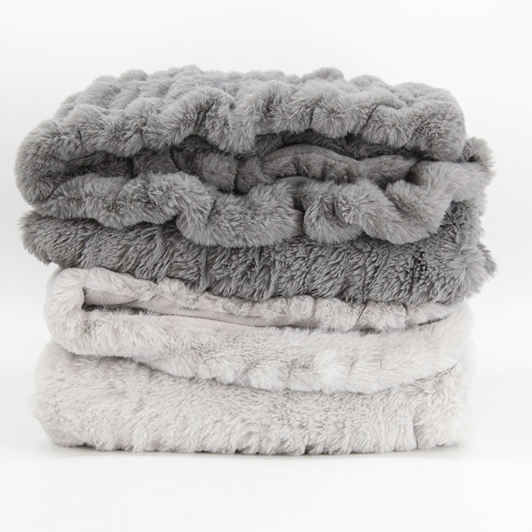 Rabbti Fur Spandex Blanket