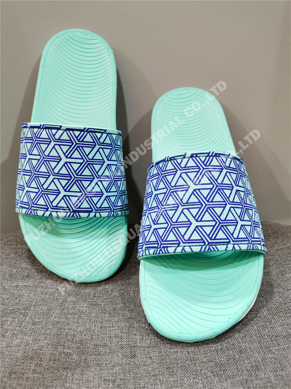 Stereoscopic printed upper EVA mold slider slippers