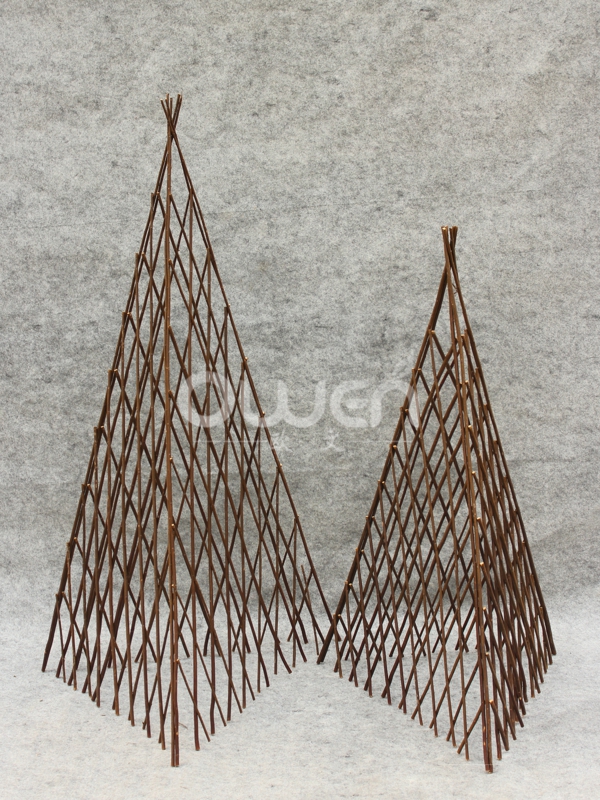 Expandable Willow Obelisk (3 sides)