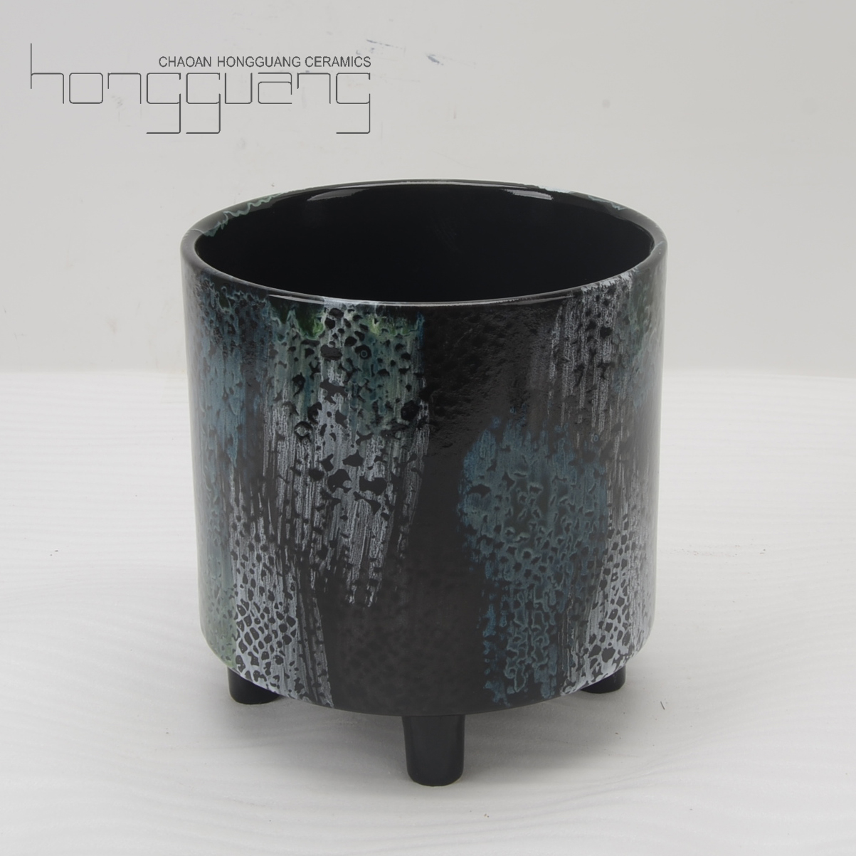 8.5"Ceramic Pot With Feet