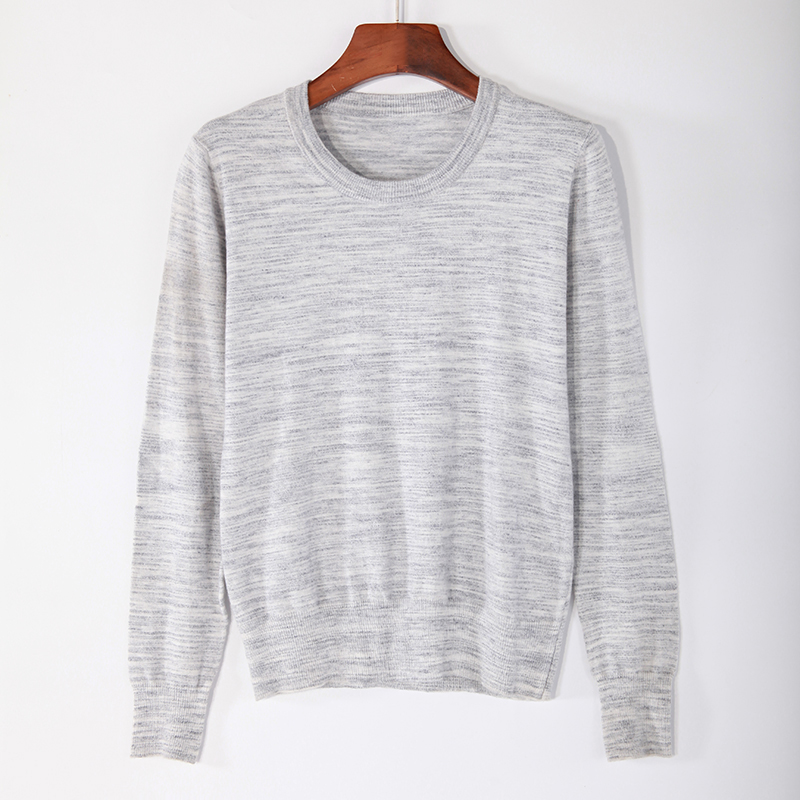 Women R neck knitted pullover
