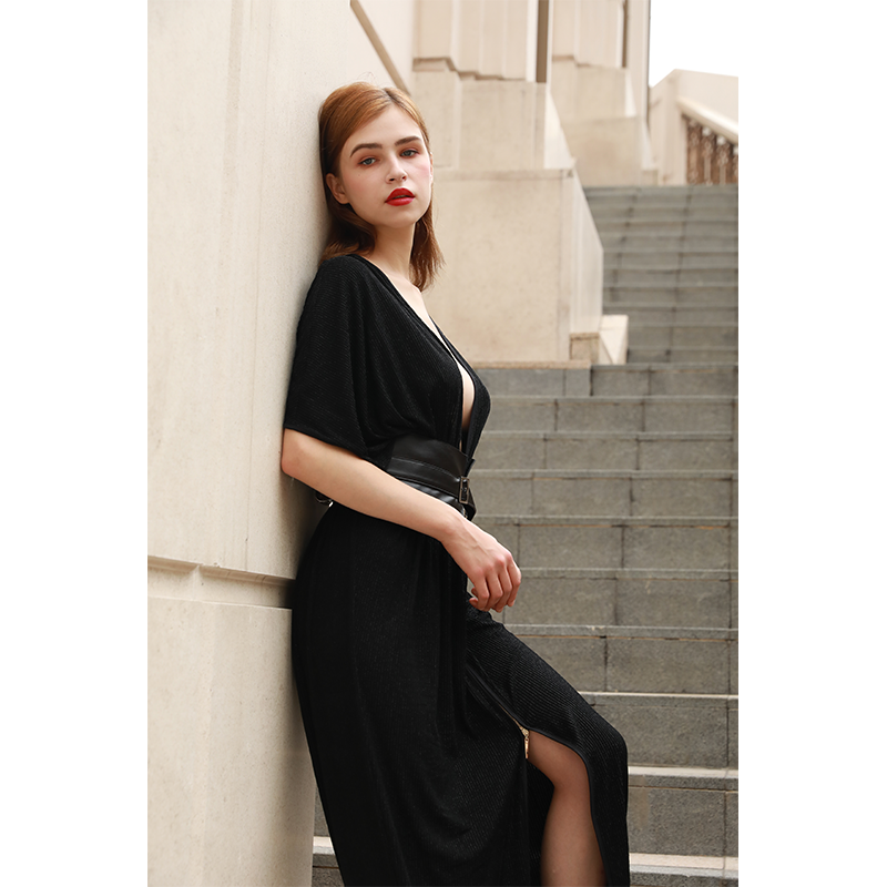 Wonmen's deep V neck dress