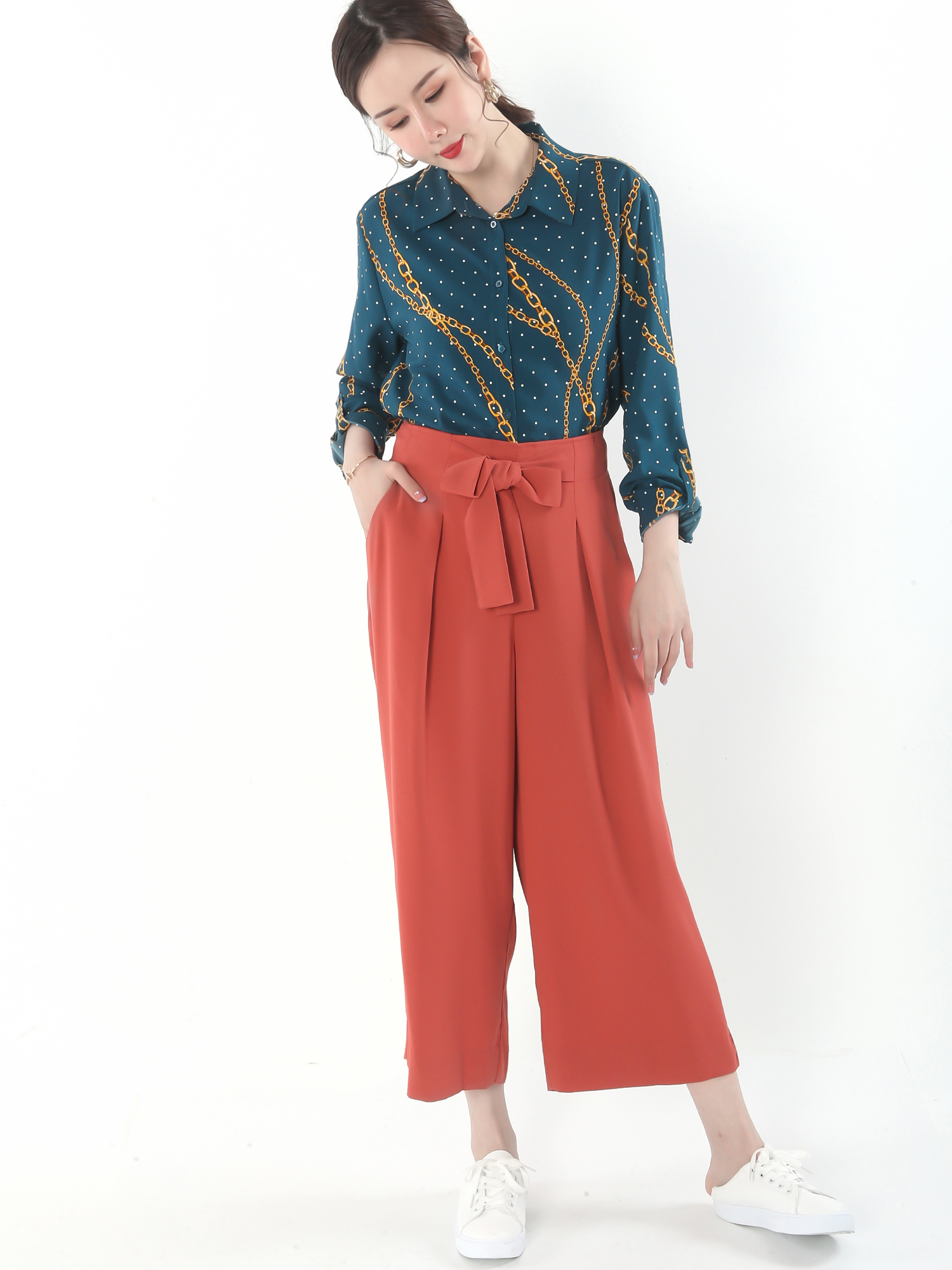 Ladies pants