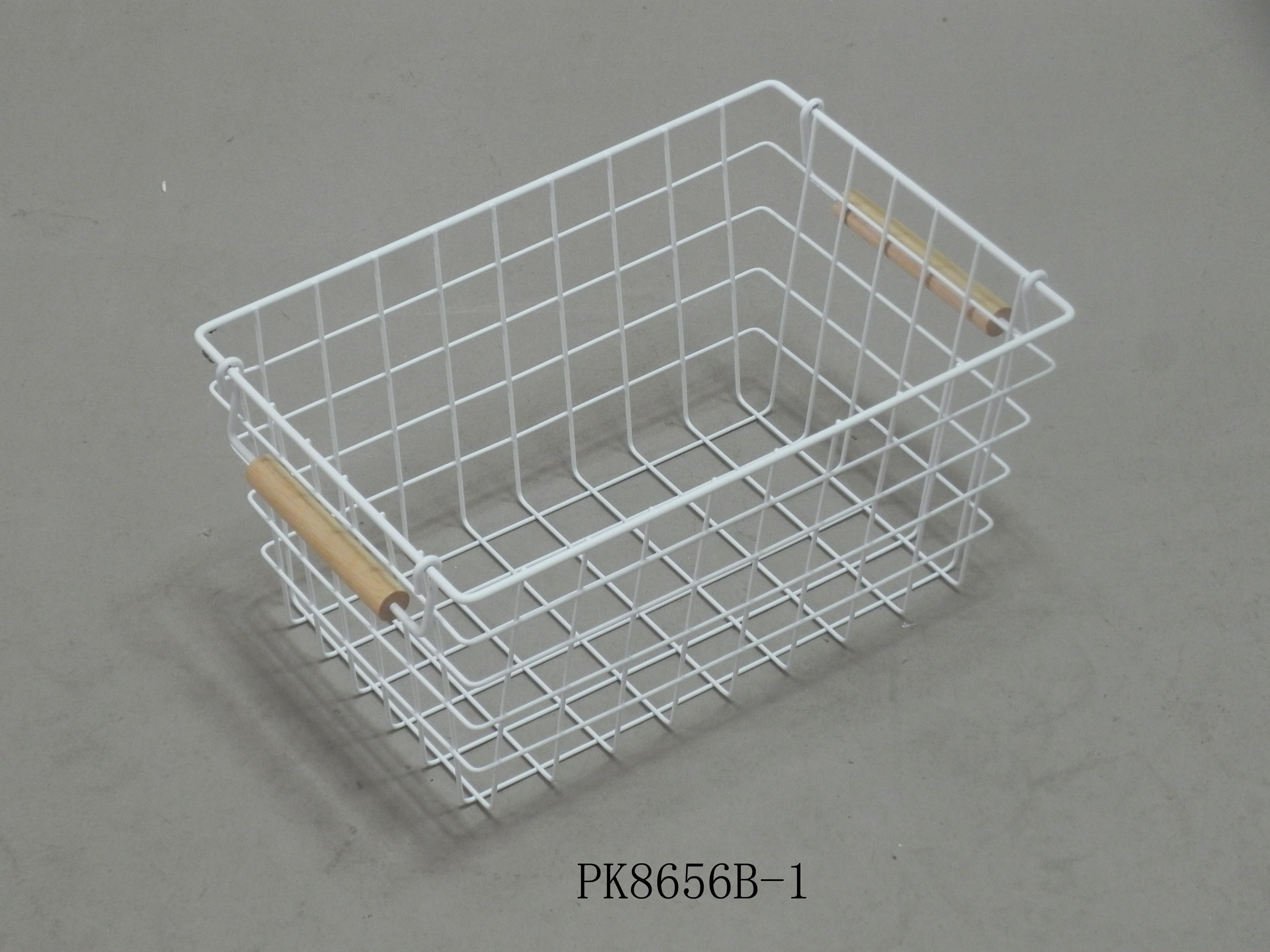 Wire storage basket