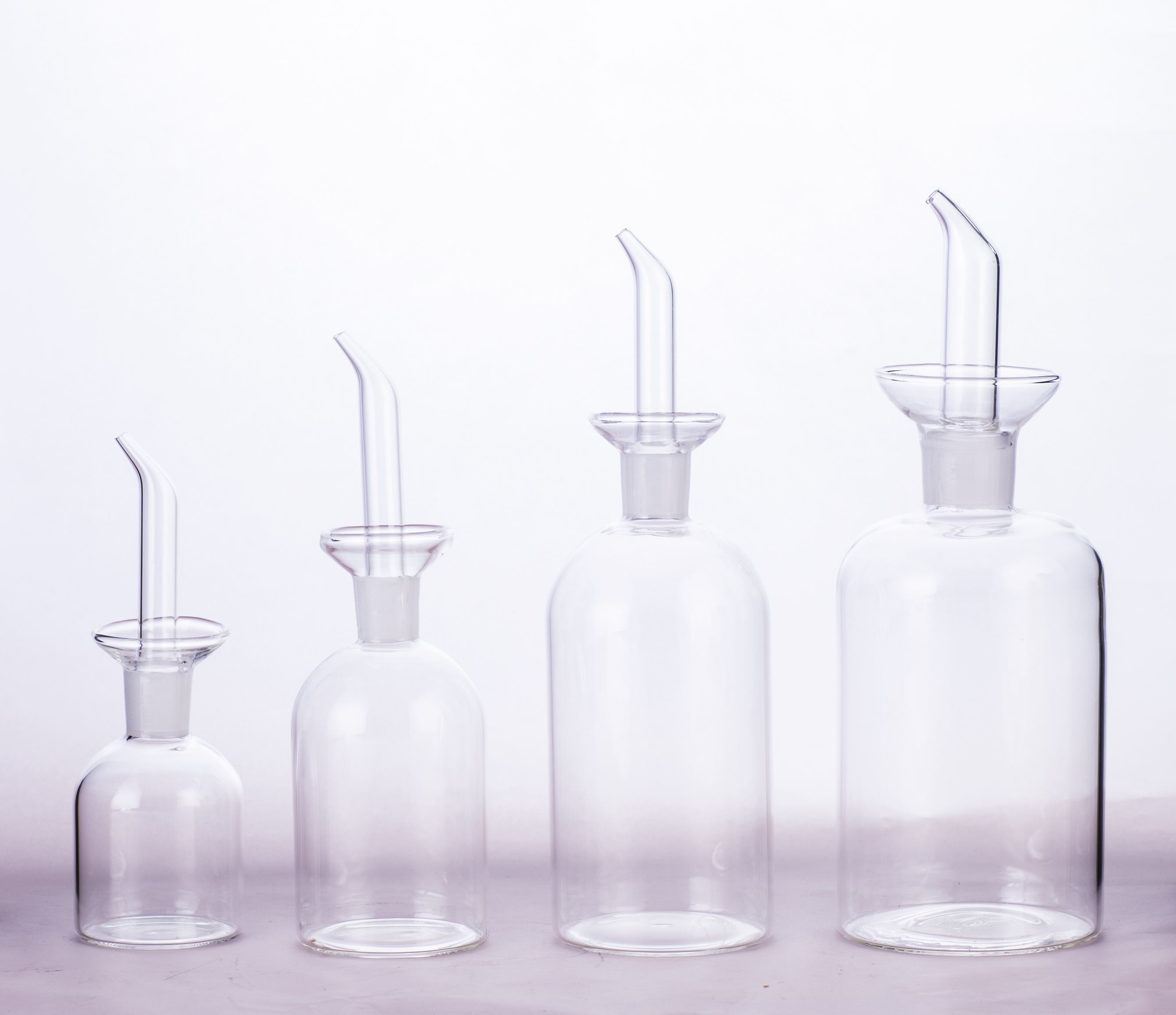 Hot Selling Hand Mand High Borosilicate Glass Oil Bottle for home using with LFGB Standard ODM OEM
