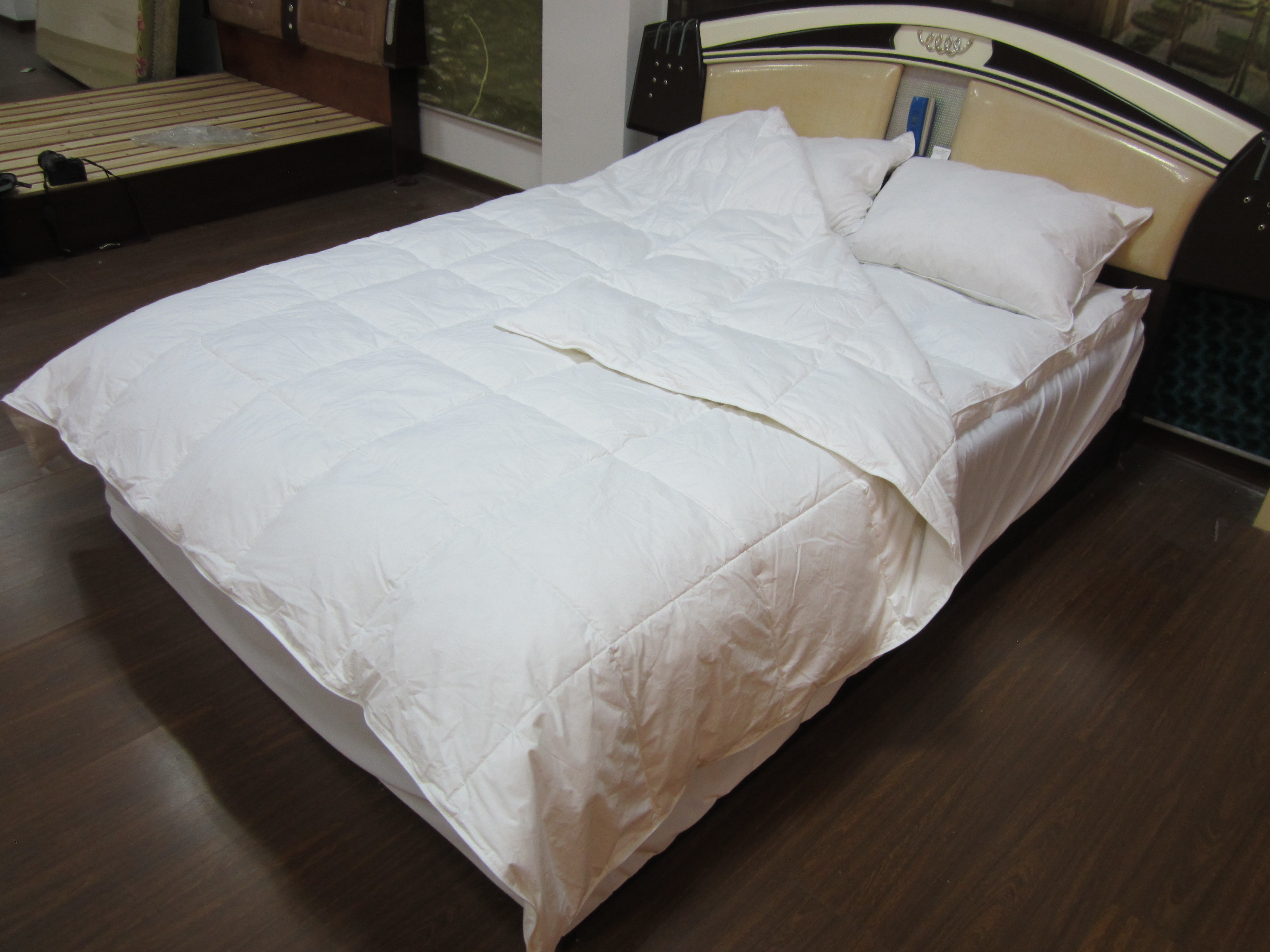feather quilt
