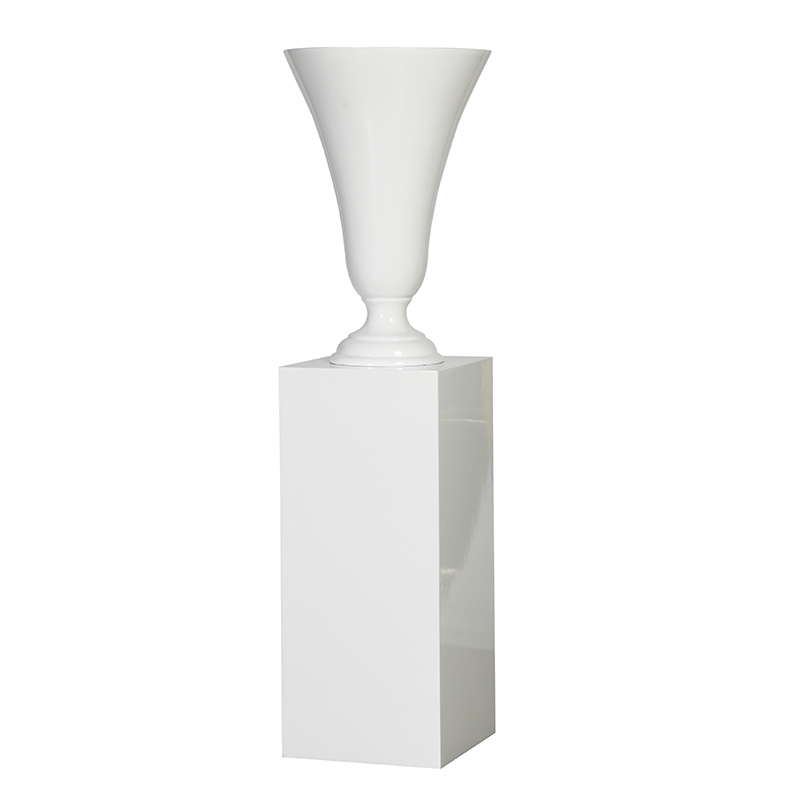 Polyresin vase