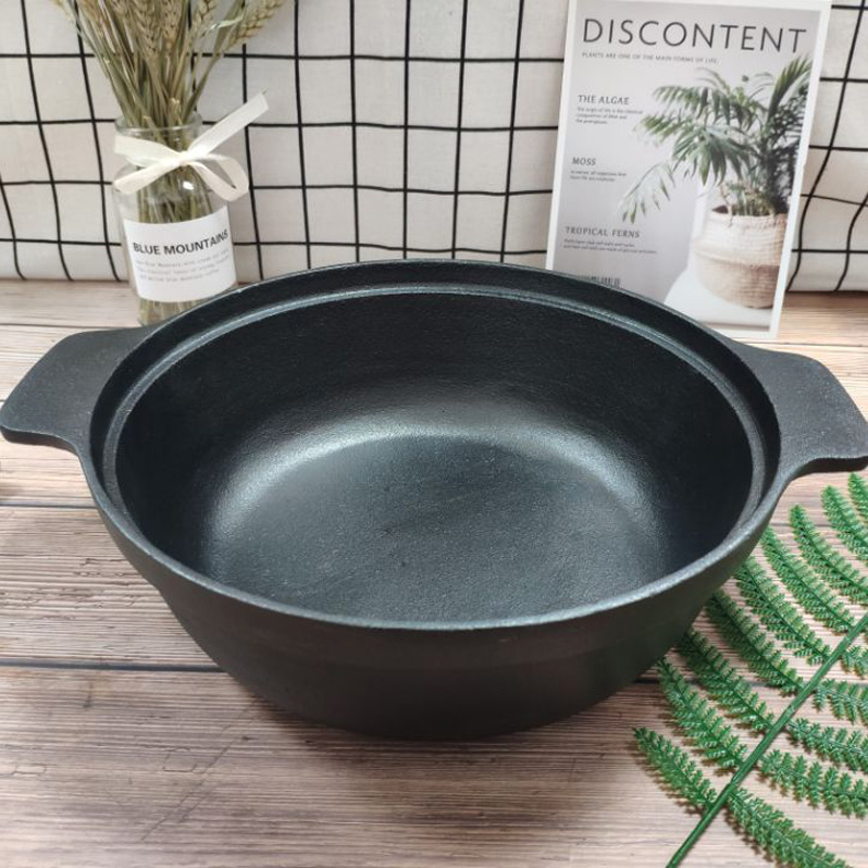 Cast iron skillet
