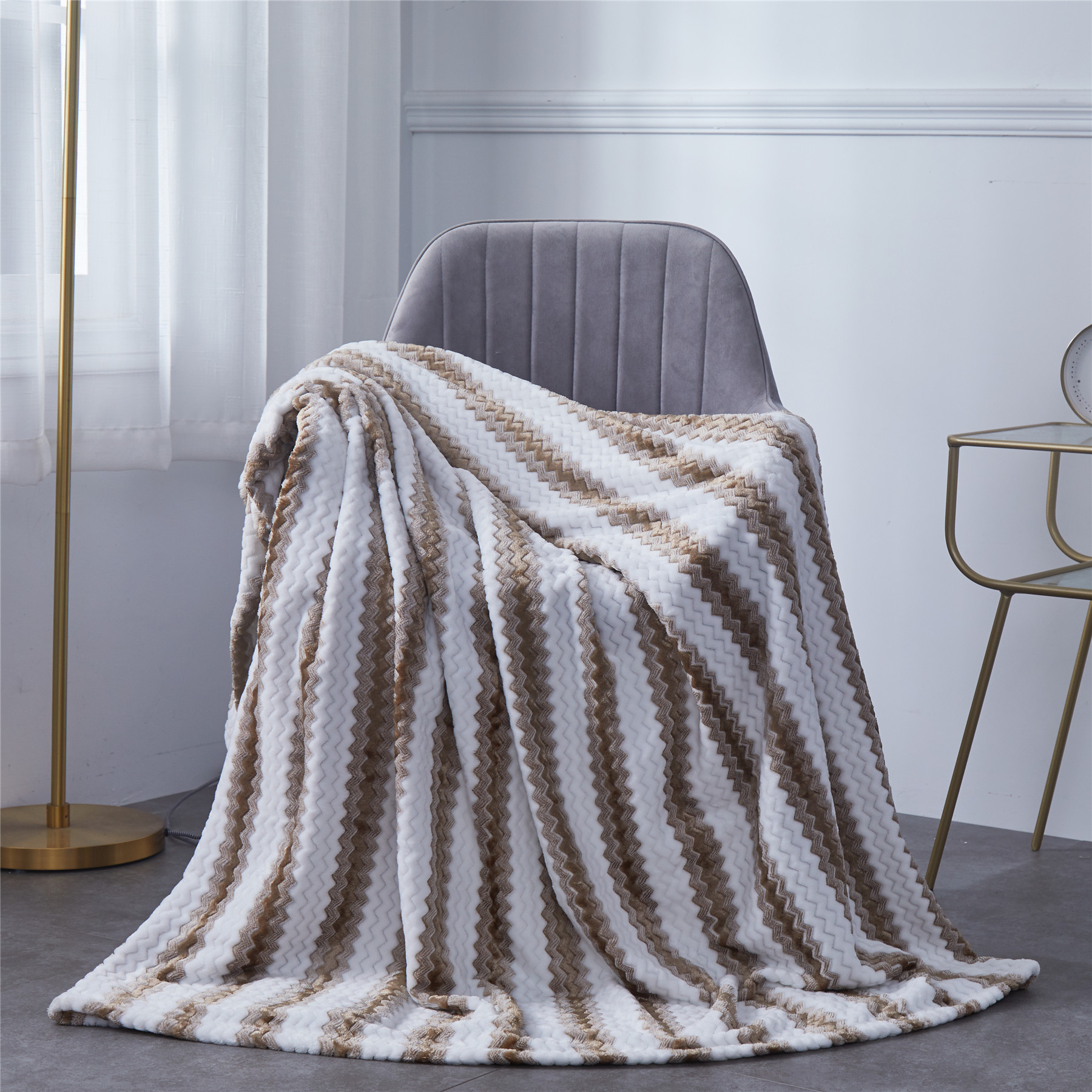 100% polyester Jaquard Cation Flannel Blanket