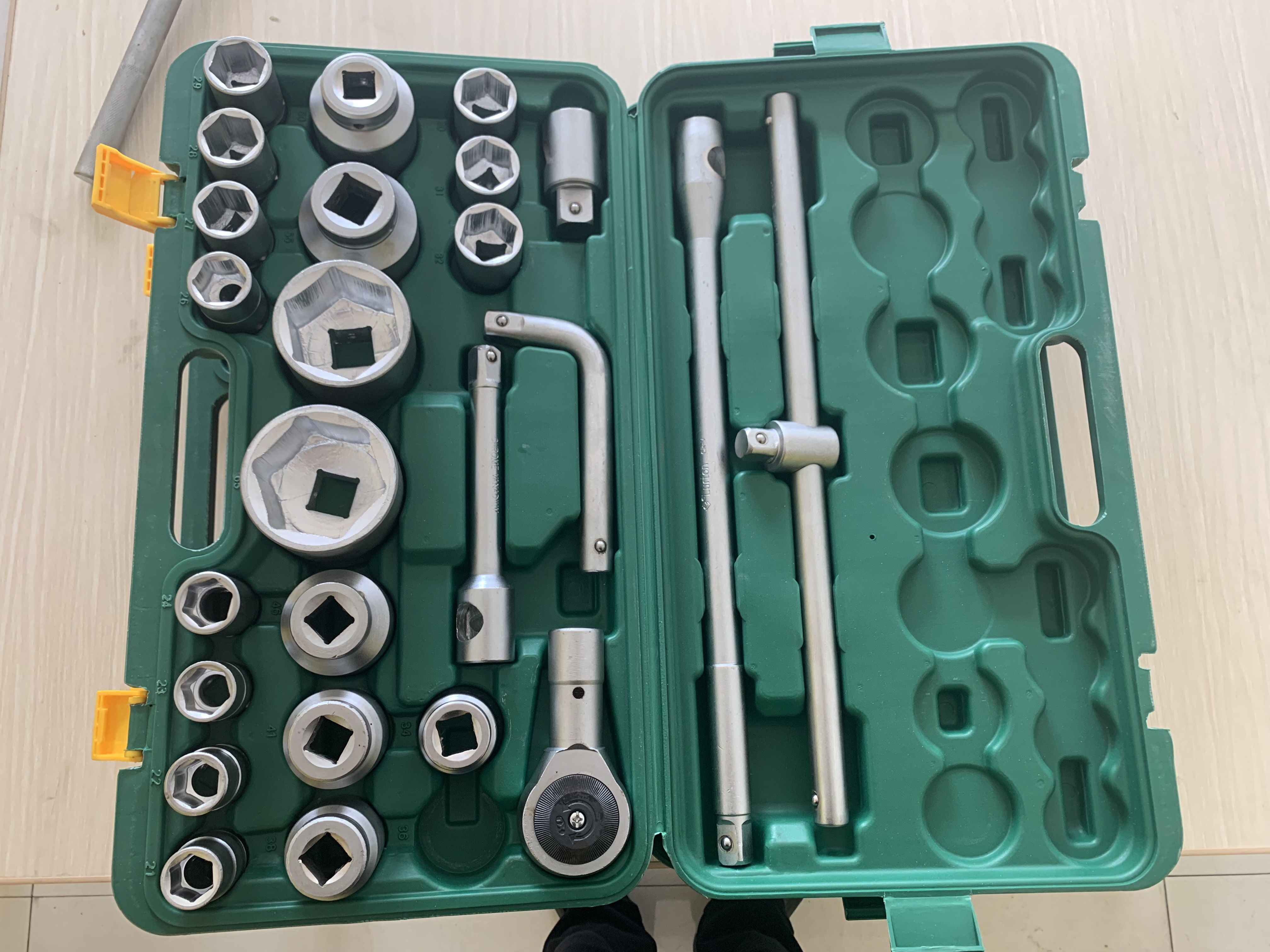 Sleeve sets