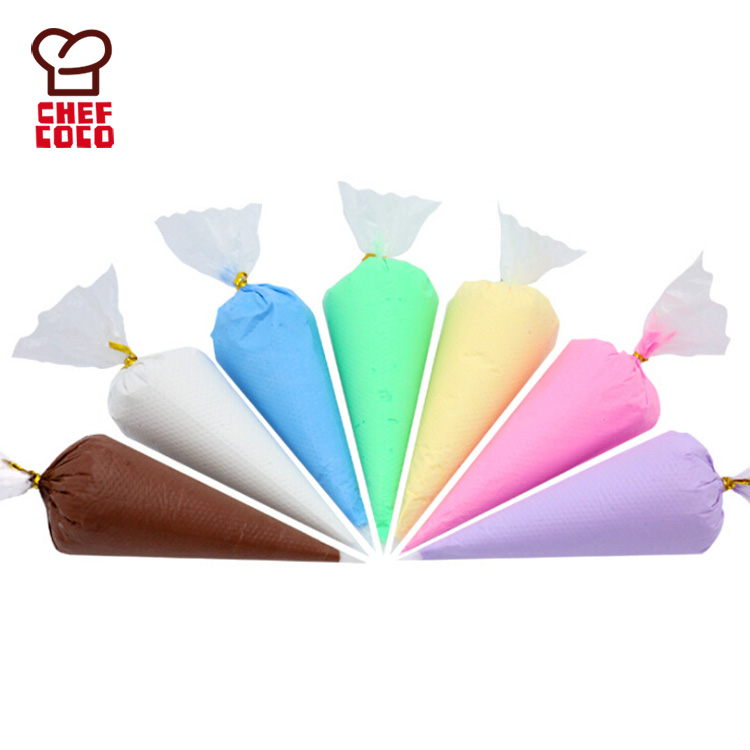 Disposable pastry bag cake decorating bag