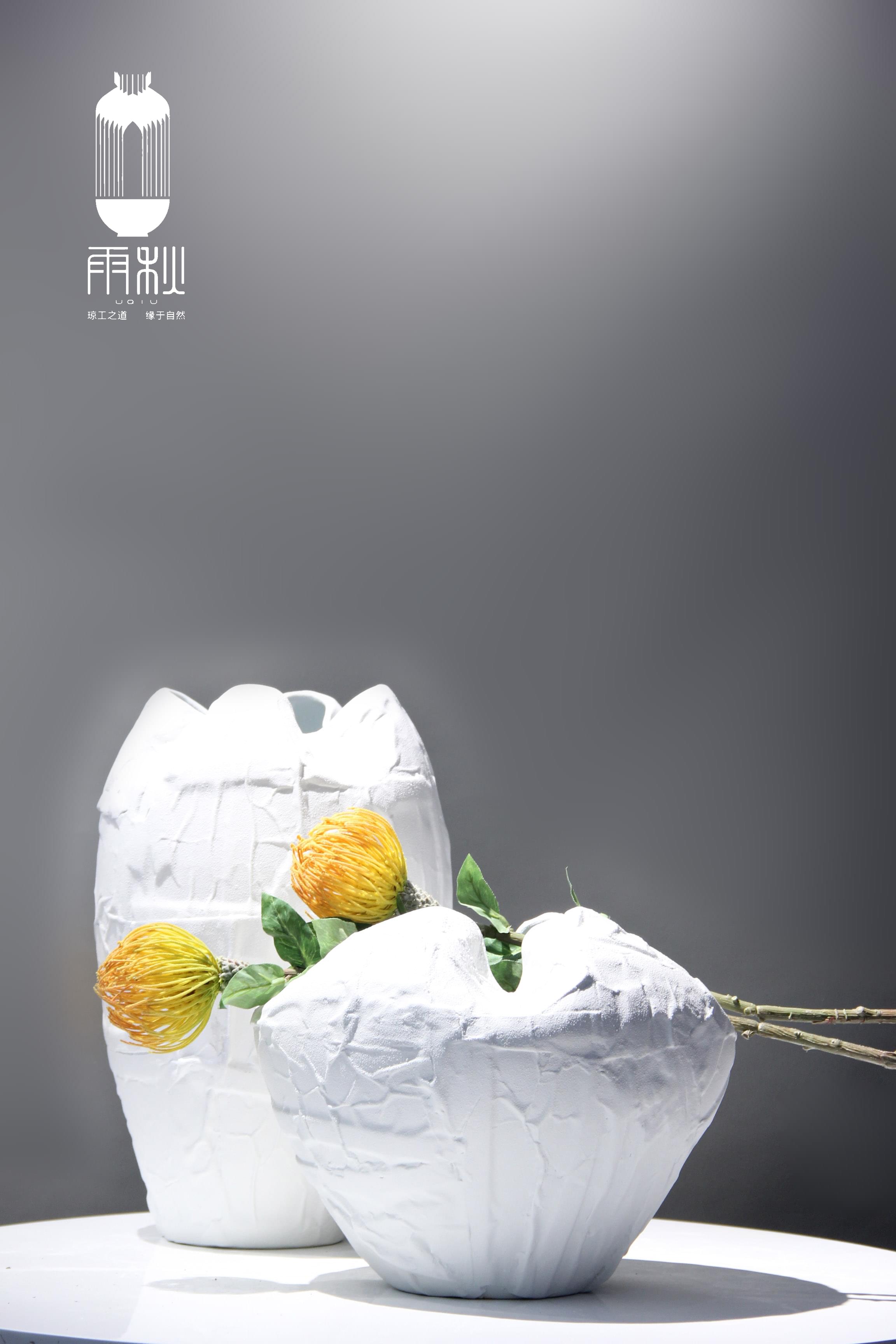 High temperature porcelain vase / decoration