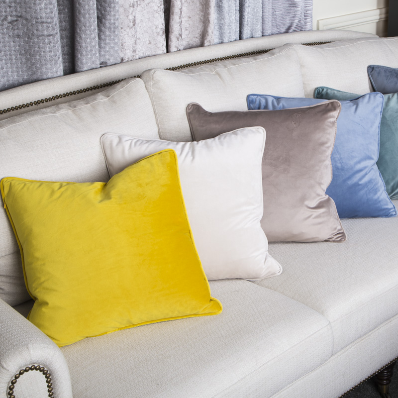 plain color velvet cushion