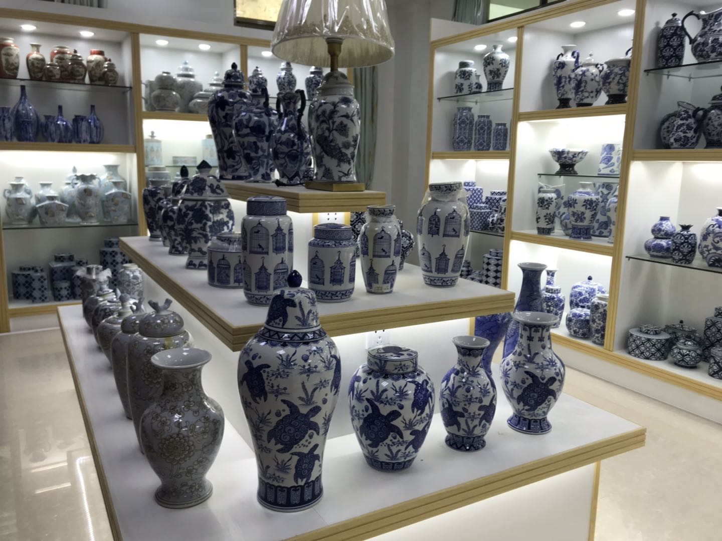 Meizhou Linhai Ceramic Co., Ltd. – hand-painted ceramics 2
